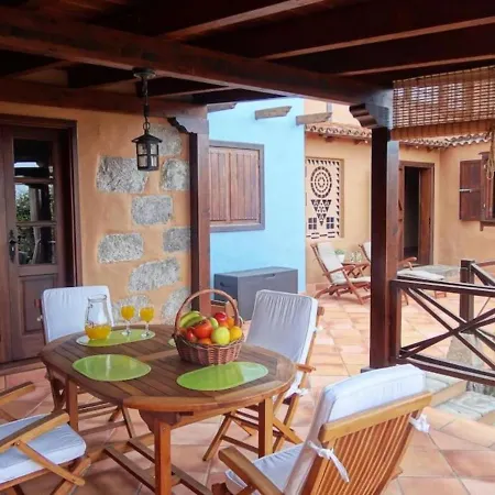 La Casona De La Rambla - Private Garden + Jacuzzi Villa *