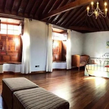 La Casona De La Rambla - Private Garden + Jacuzzi Villa