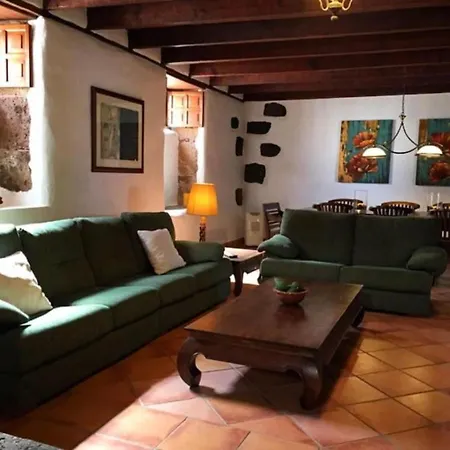 La Casona De La Rambla - Private Garden + Jacuzzi Villa